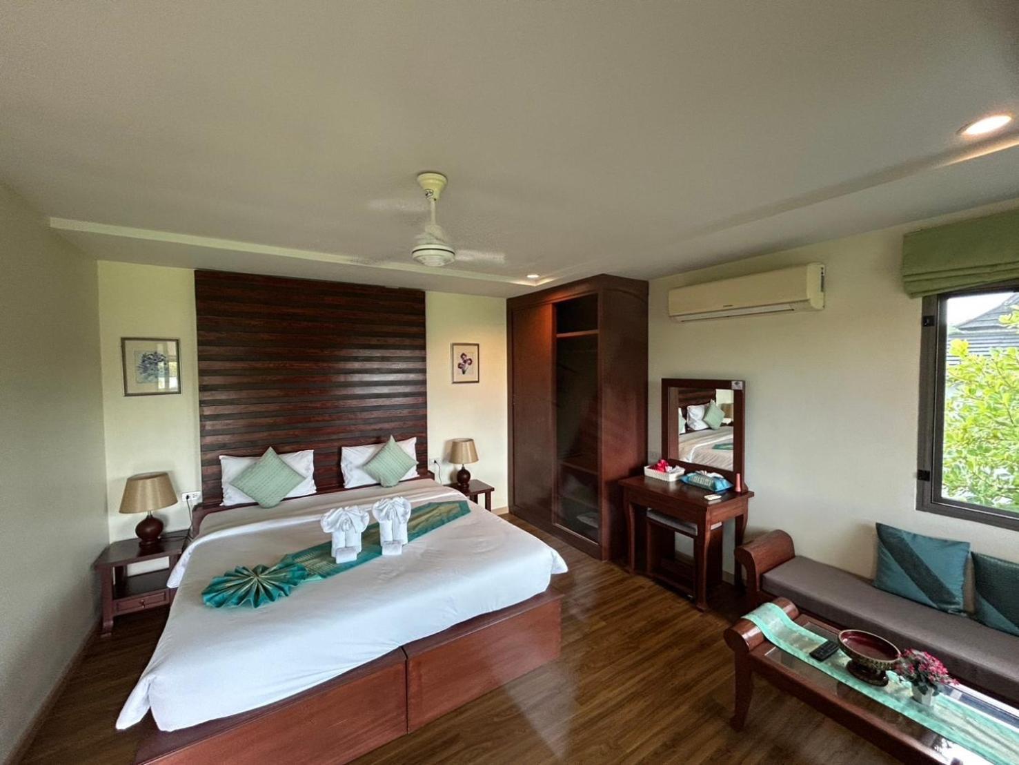 The Hip Resort @ Khao Lak Bang Sak Extérieur photo