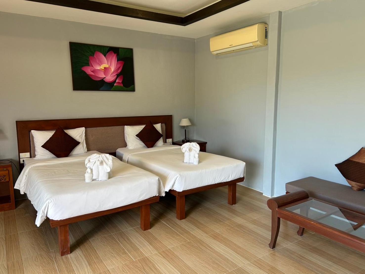 The Hip Resort @ Khao Lak Bang Sak Extérieur photo