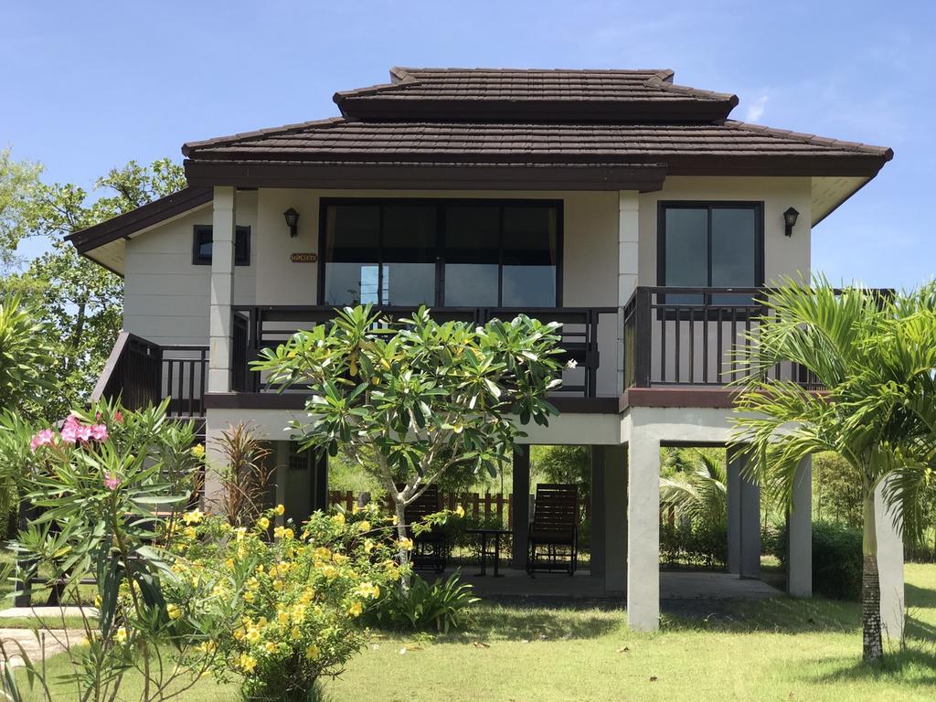 The Hip Resort @ Khao Lak Bang Sak Extérieur photo