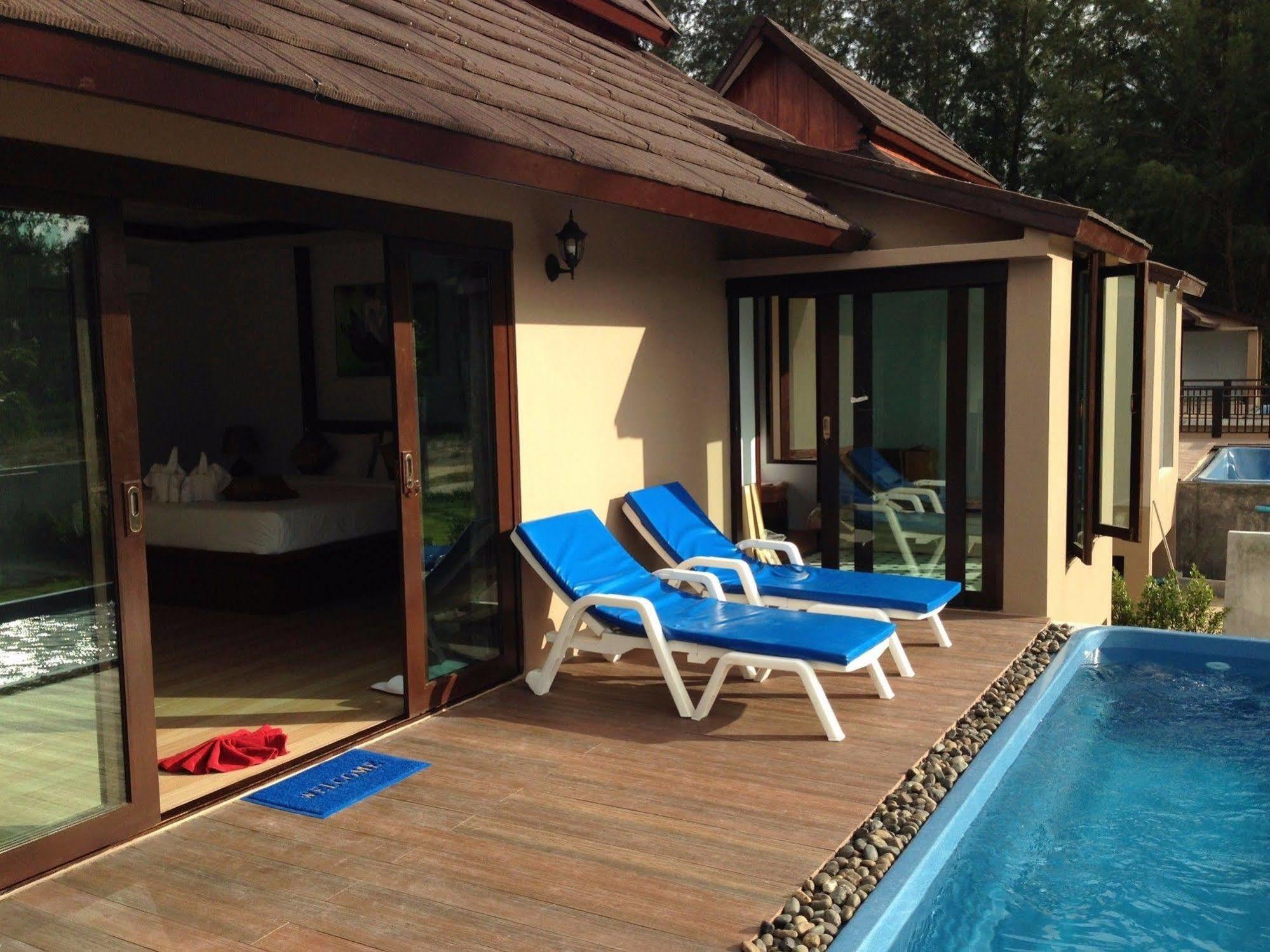 The Hip Resort @ Khao Lak Bang Sak Extérieur photo