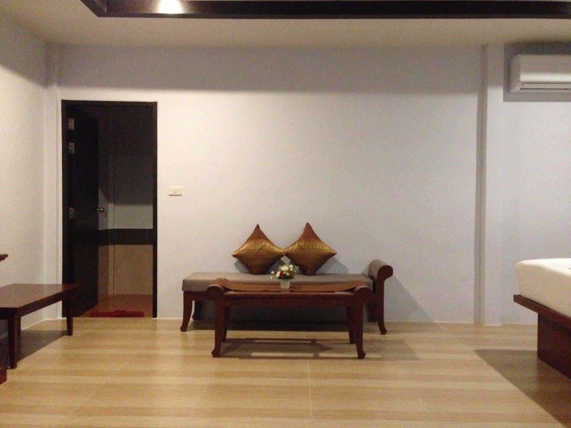 The Hip Resort @ Khao Lak Bang Sak Extérieur photo